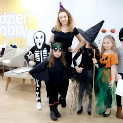 Jak zrobić samemu strój na Halloween - tanie i kreatywne pomysły