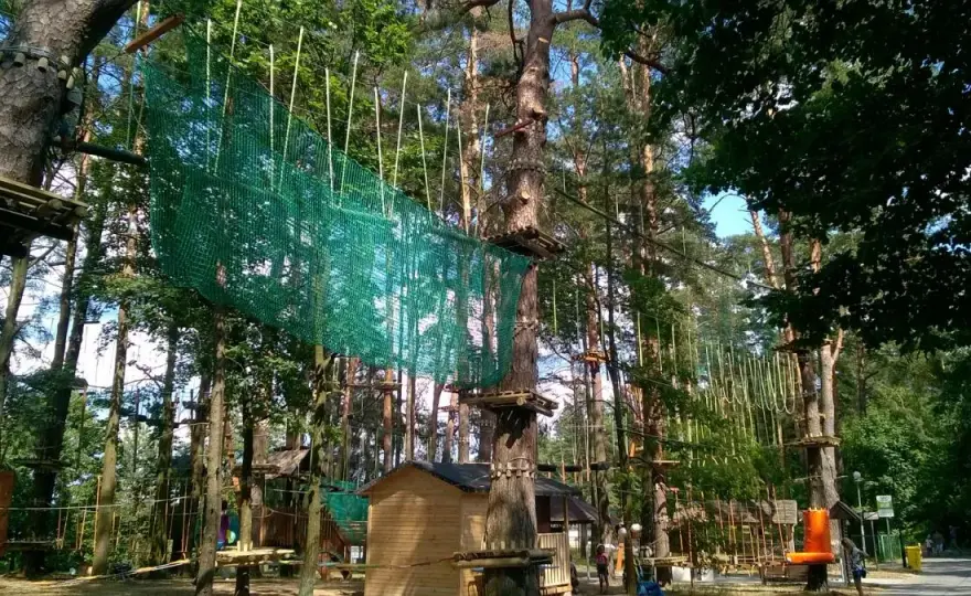 Park linowy Augustów - idealne miejsce na aktywny wypoczynek z rodziną
