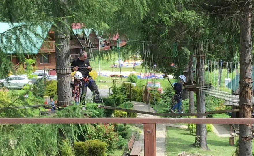 Park linowy Solina - emocjonujące przeszkody dla dzieci i dorosłych